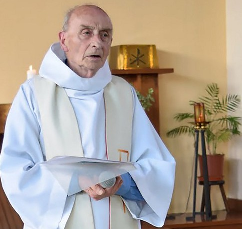Padre Francês é degolado durante a Santa Missa